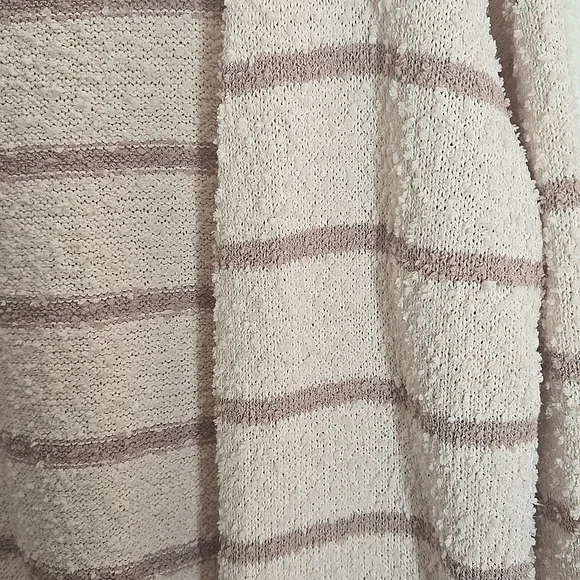 Debut Fuzzy Cream Cardigan - Picture 2 of 9